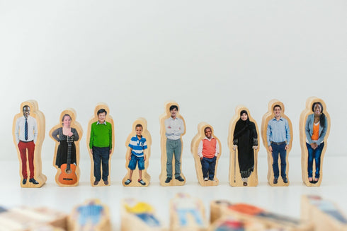 THE FRECKLED FROG - Everyone's Family - Wooden People